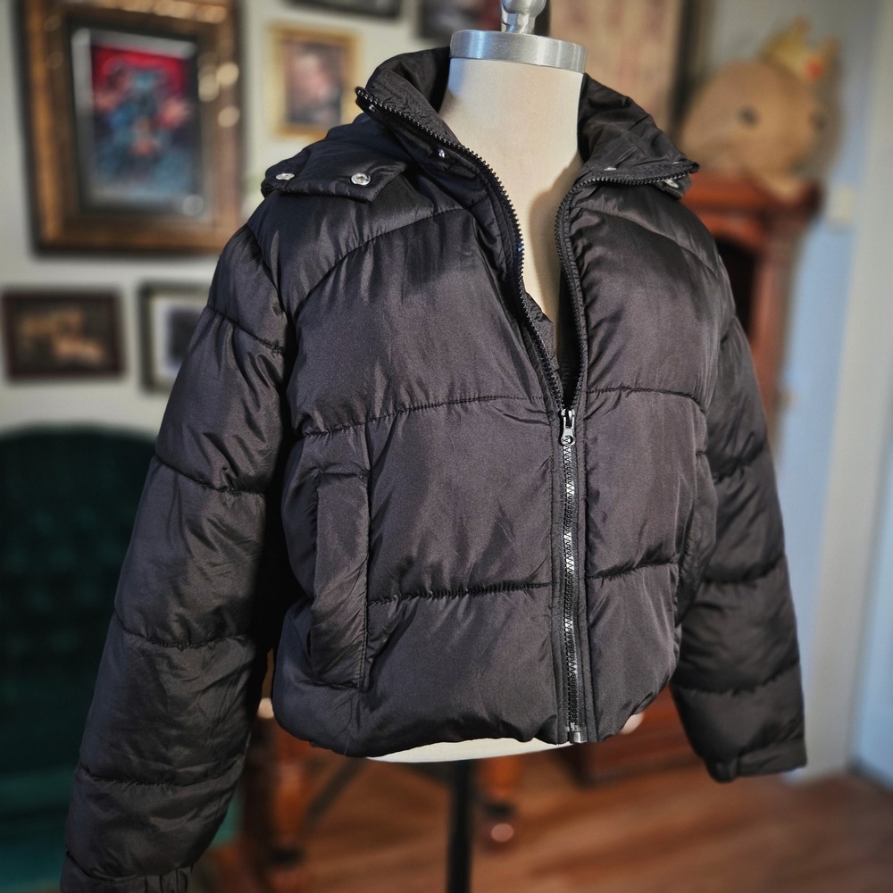 Missguided Cropped Puffer Jacket Black Zip Up Bubble‎ Y2K Style Streetwear